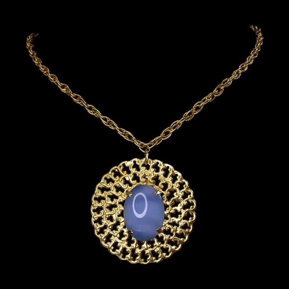 Vintage Blue Stone Gold Sun Pendant Necklace - Picture 1 of 6
